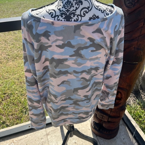 SIENNA WHISPER HACCI TOP - Picture 5 of 8